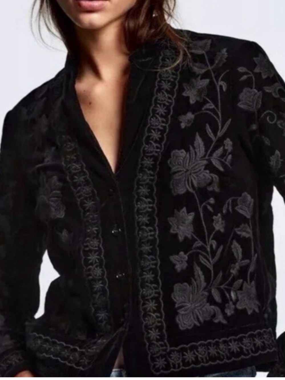 Zara Floral embroidered velour black Jacket size small